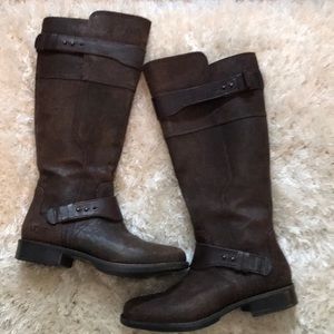 UGG brown leather boots. Brand new.